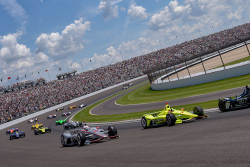 race cars at the indy 500 speedway